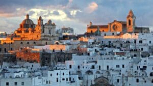 ostuni costa merlata
